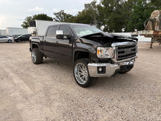 2015 GMC Sierra 1500 SLE - Exterior Front Right Corner Image